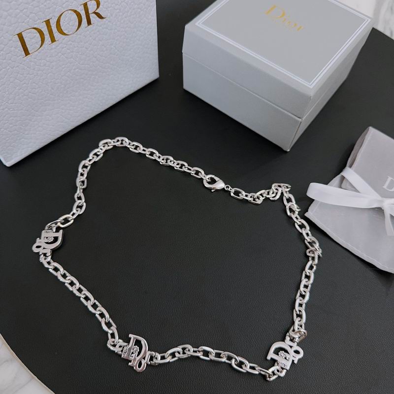 Dior Necklace 04lyr129